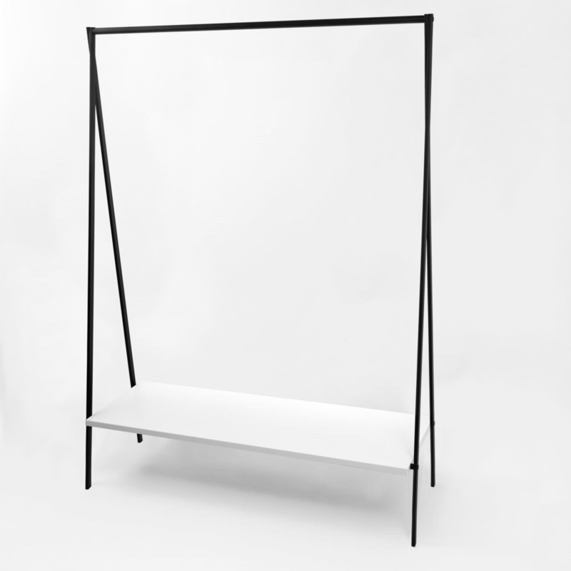 Stender czarny sklepowy na odzież z półką