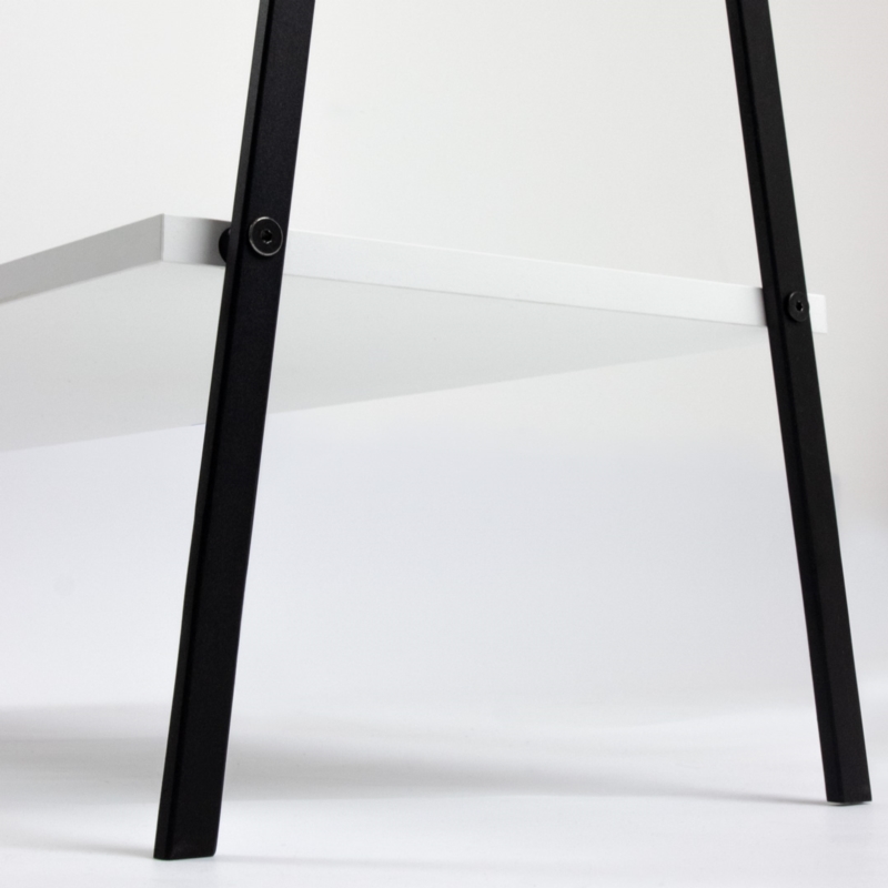 Stender czarny sklepowy na odzież z półką