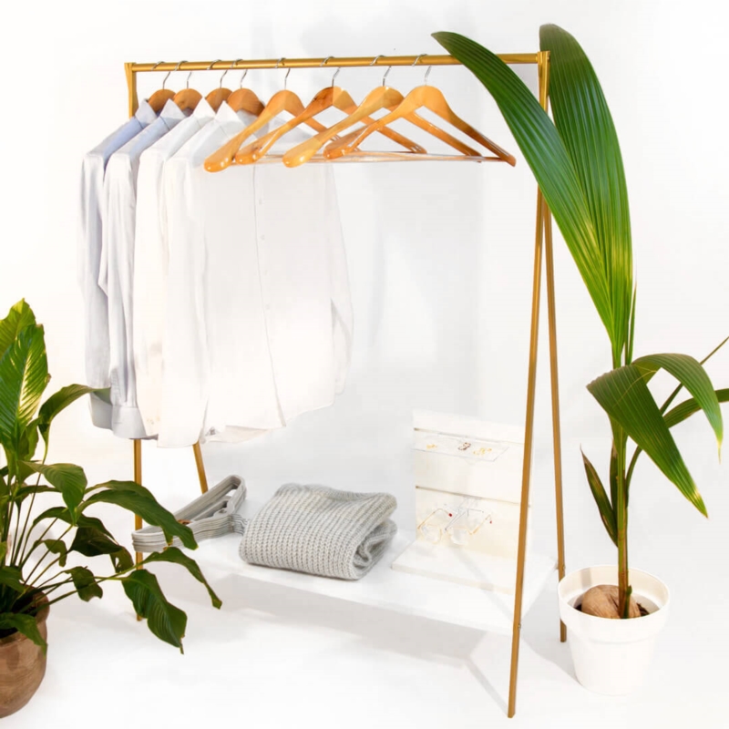 Stender złoty sklepowy na odzież z półką