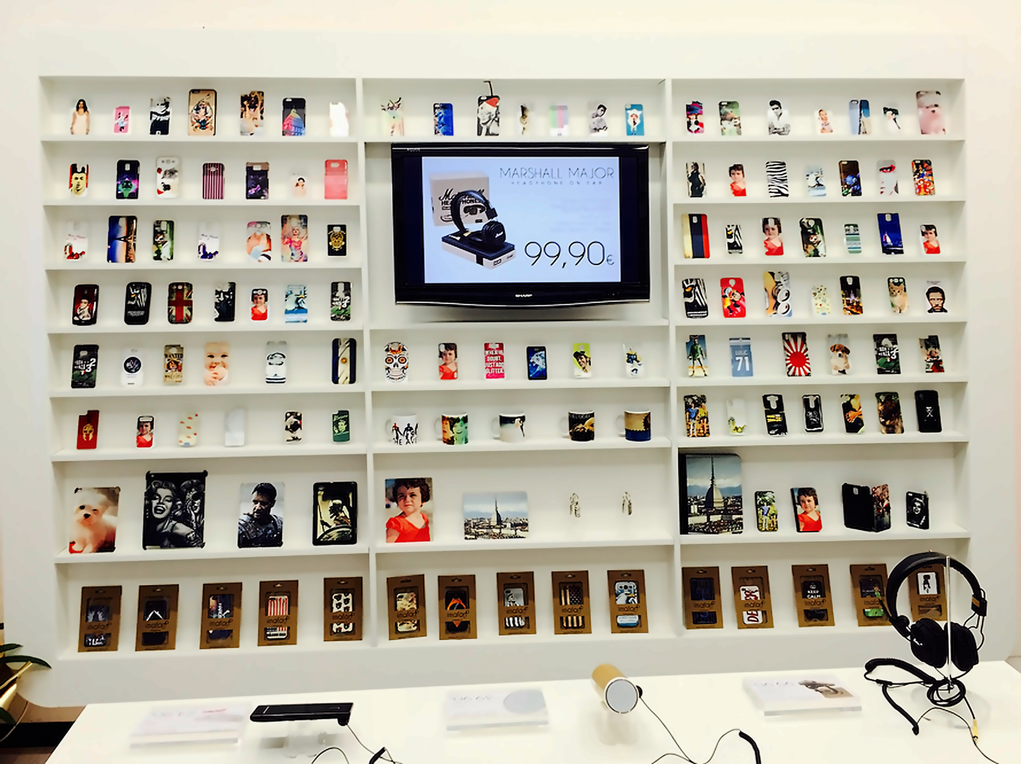 Wyposażenie sklepów Warszawa – oferta dopasowana do lokalnego rynku